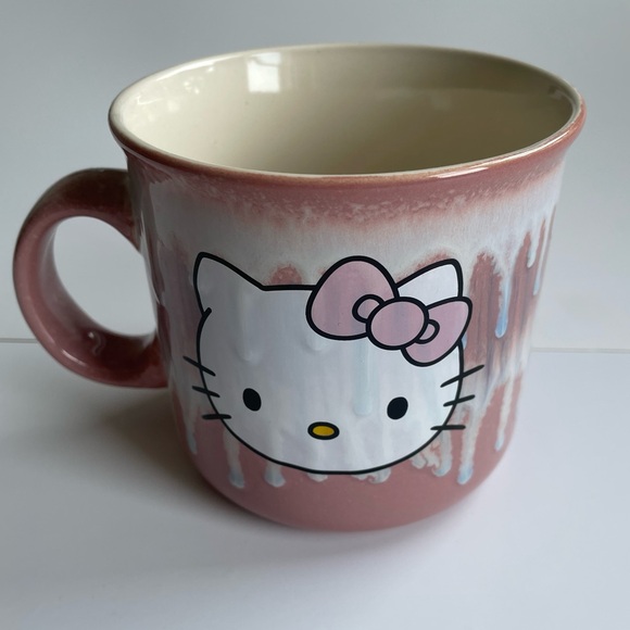 Hello Kitty Large Mug - Picture 3 of 4